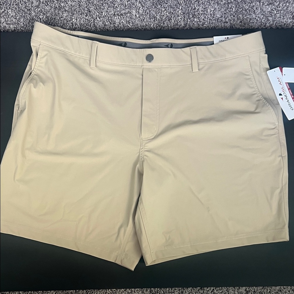 Grand Slam Men's Beige Cargo Shorts